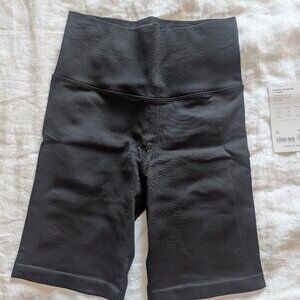 Athleta Aurora seamless ribbed bike short 7" inseam, NWT, size small